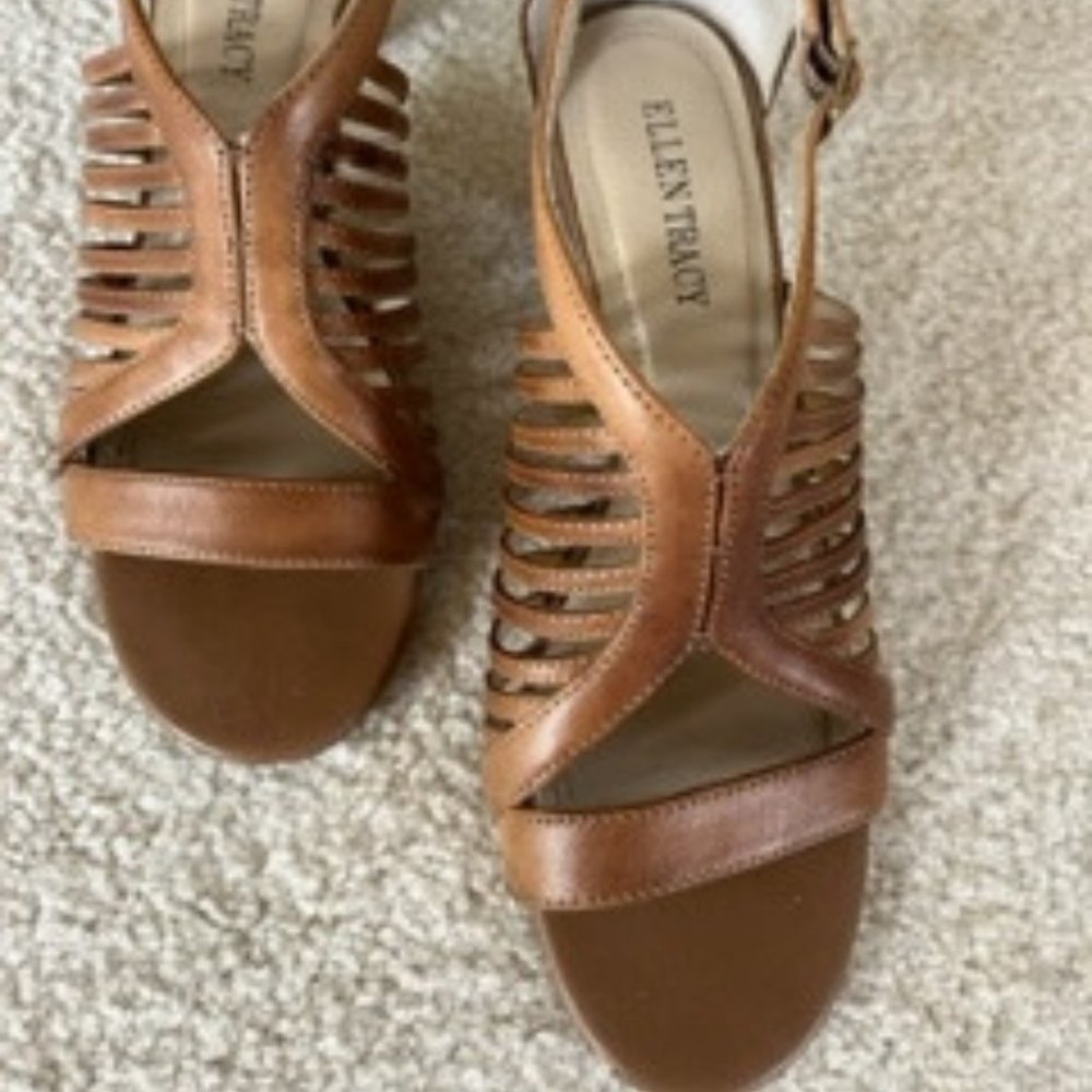 Ellen Tracy- light brown/tan chunky heeled sandals. Size 7.5